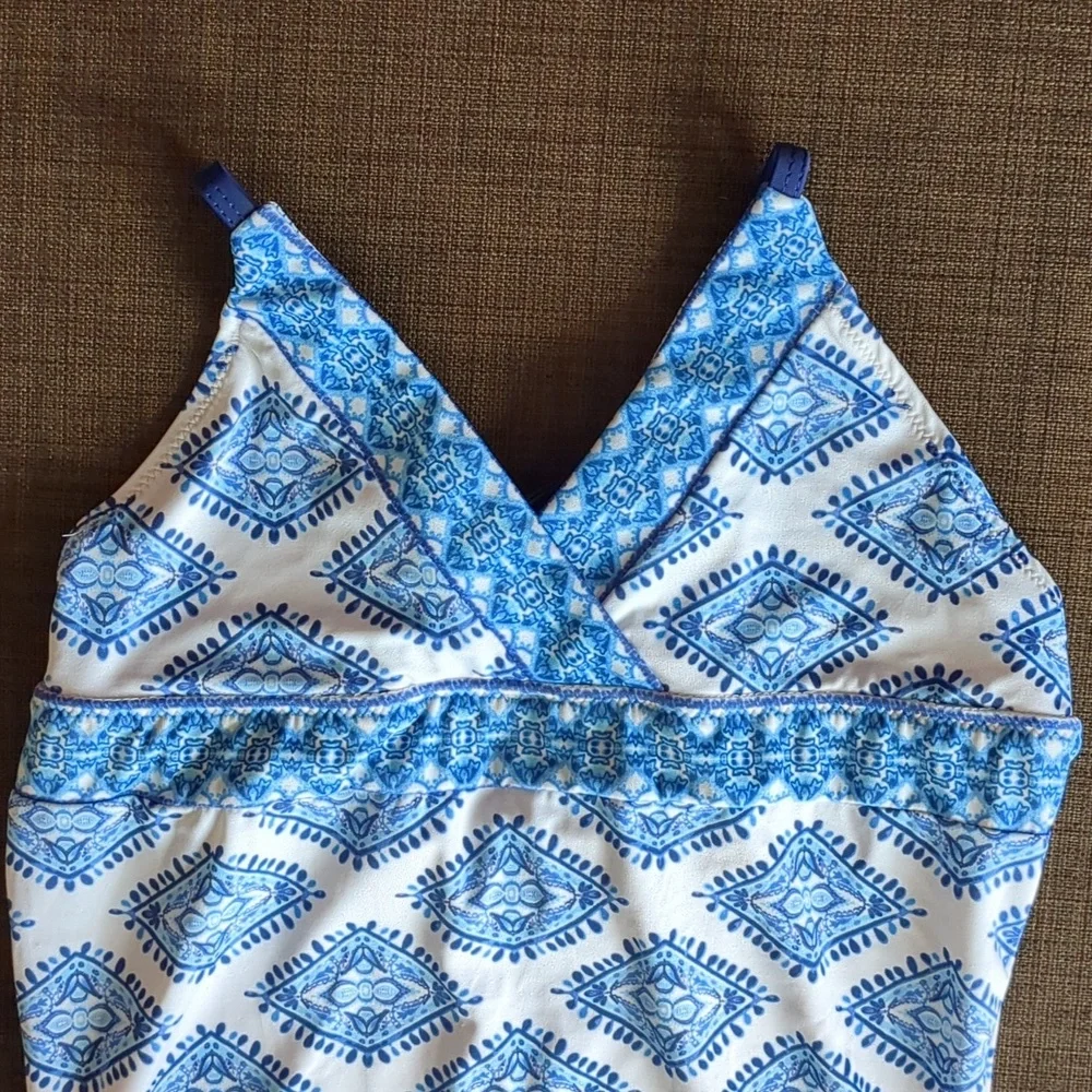 CABANA LIFE Girls Blue Batik Print One Piece Swimsuit UPF 50+ Size 7/8 approx